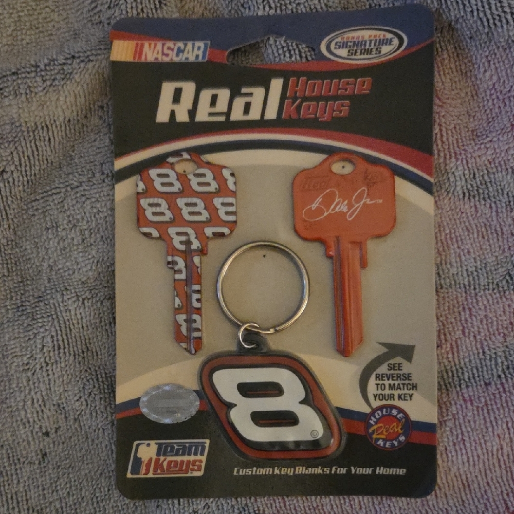 NEW Nascar TeamKeys Real House Keys